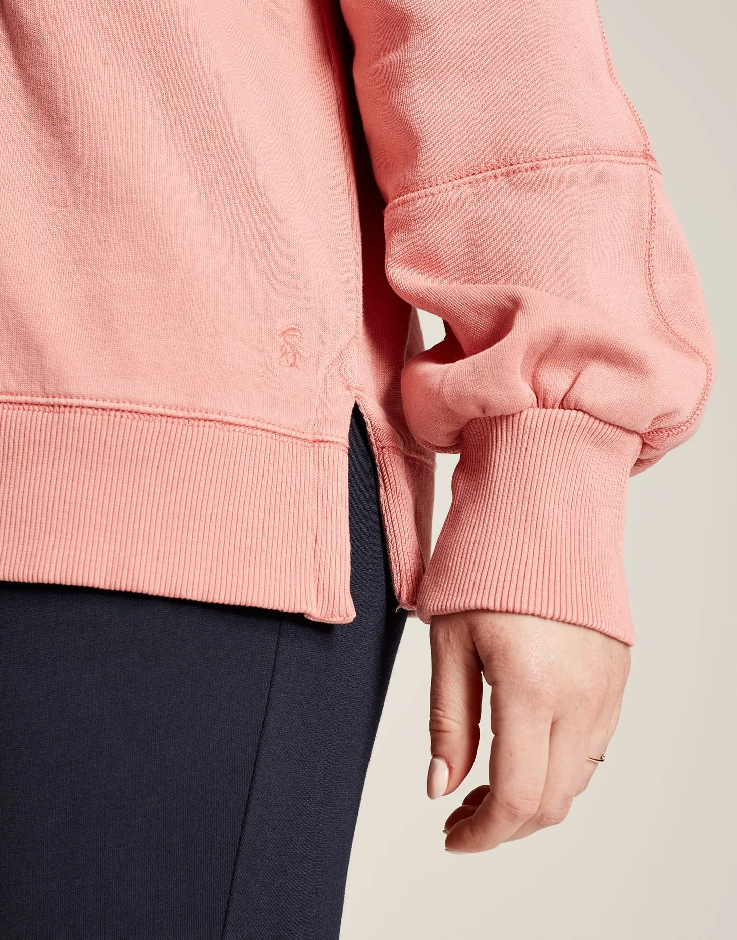 Amina Crew Neck Sweatshirt - Soft Pink
