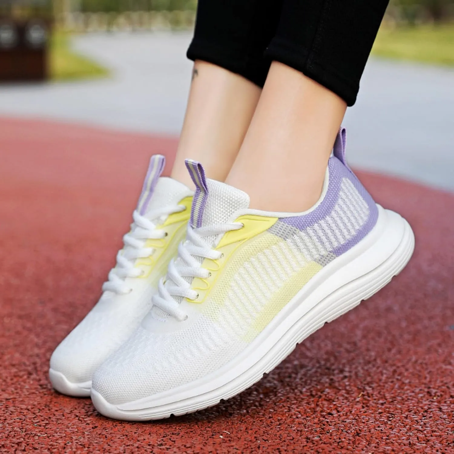 Classic Athletic Skateboard Sneakers for Women Non Slip Athletic Fashion Casual Sneakers Business Office Shoe
