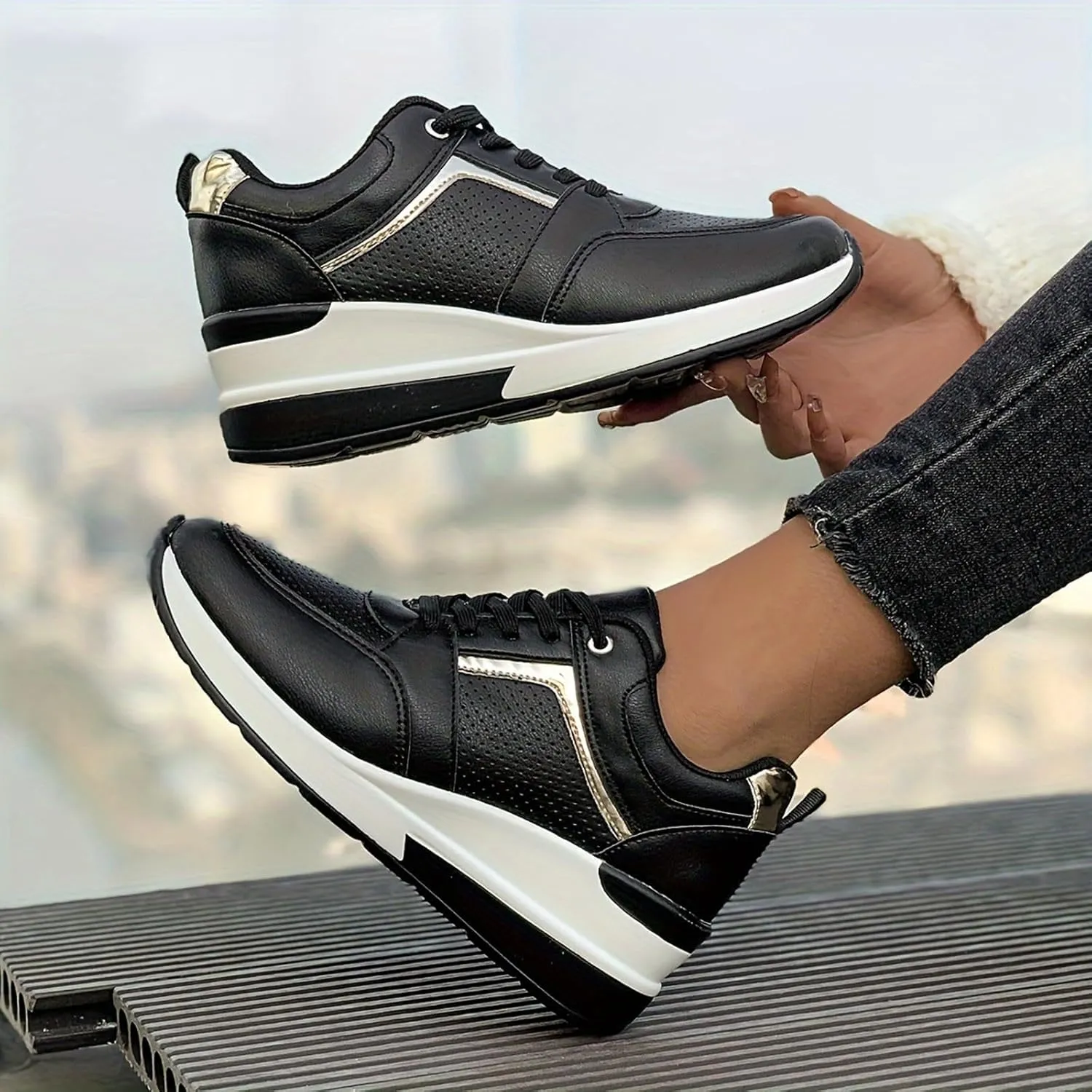 Lightweight Nursing Shoes for Women Sports Workout Gym Shoes for Running Classic Athletic Skateboard Sneakers