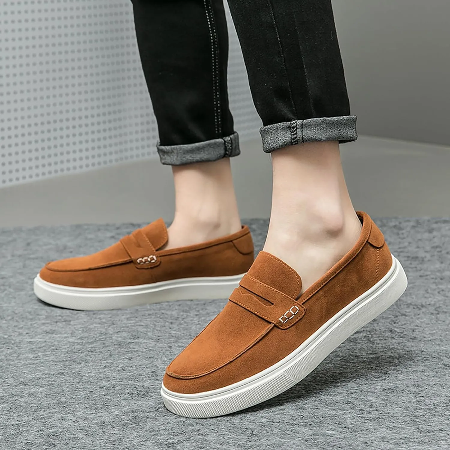 Men's Suede Leather Platform Penny Loafers Soft Comfortable Round Toe Flat Slip-On Business Casual Shoes for Outdoor Driving Walking Dress Shoes