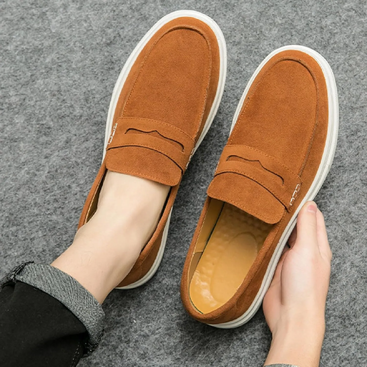 Men's Suede Leather Platform Penny Loafers Soft Comfortable Round Toe Flat Slip-On Business Casual Shoes for Outdoor Driving Walking Dress Shoes