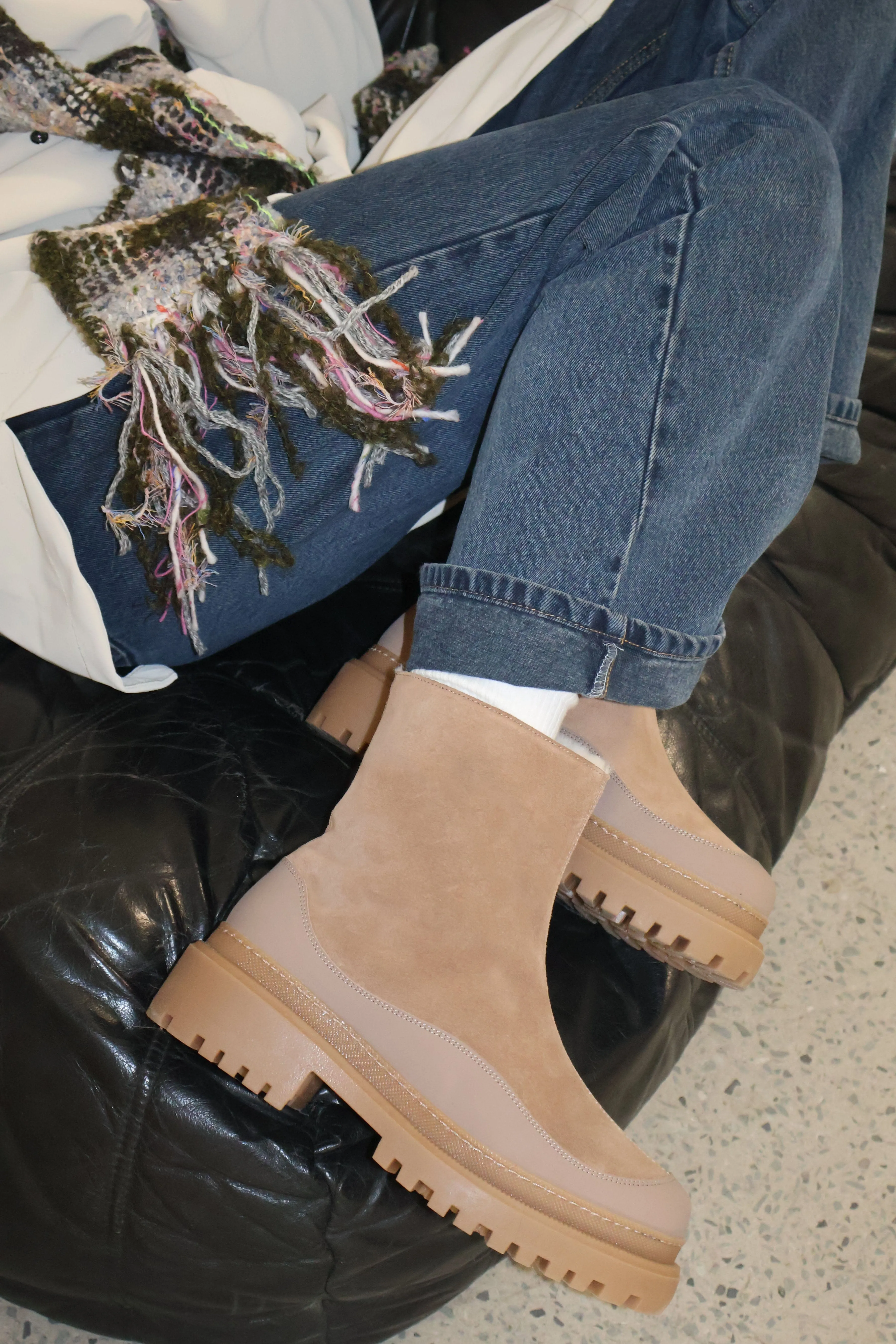 Nisa Womens Tan Lined Boots with Optimal Comfort