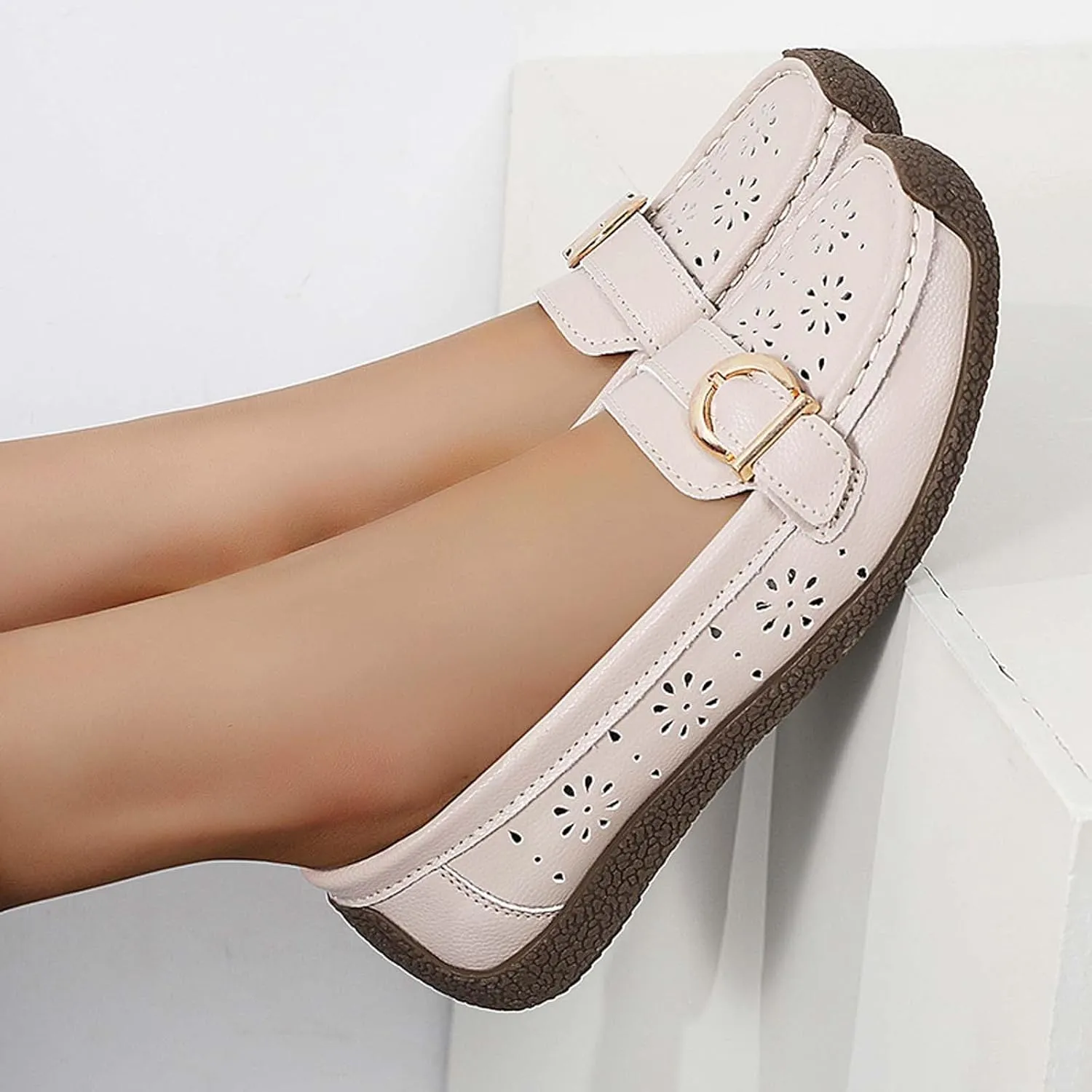 Women's Casual Comfortable Slip On Flat Shoes Breathable Soft Sole Loafers for Walking Driving Everyday Wear with Jeans Skirts