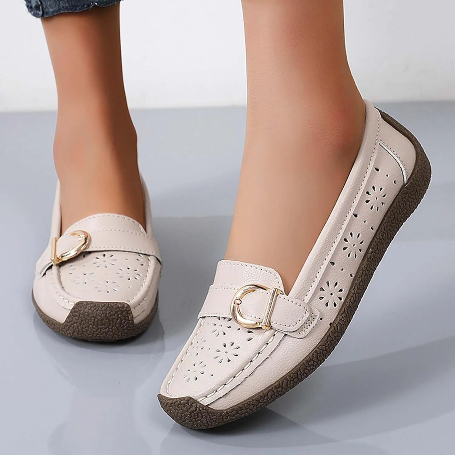Women's Casual Comfortable Slip On Flat Shoes Breathable Soft Sole Loafers for Walking Driving Everyday Wear with Jeans Skirts