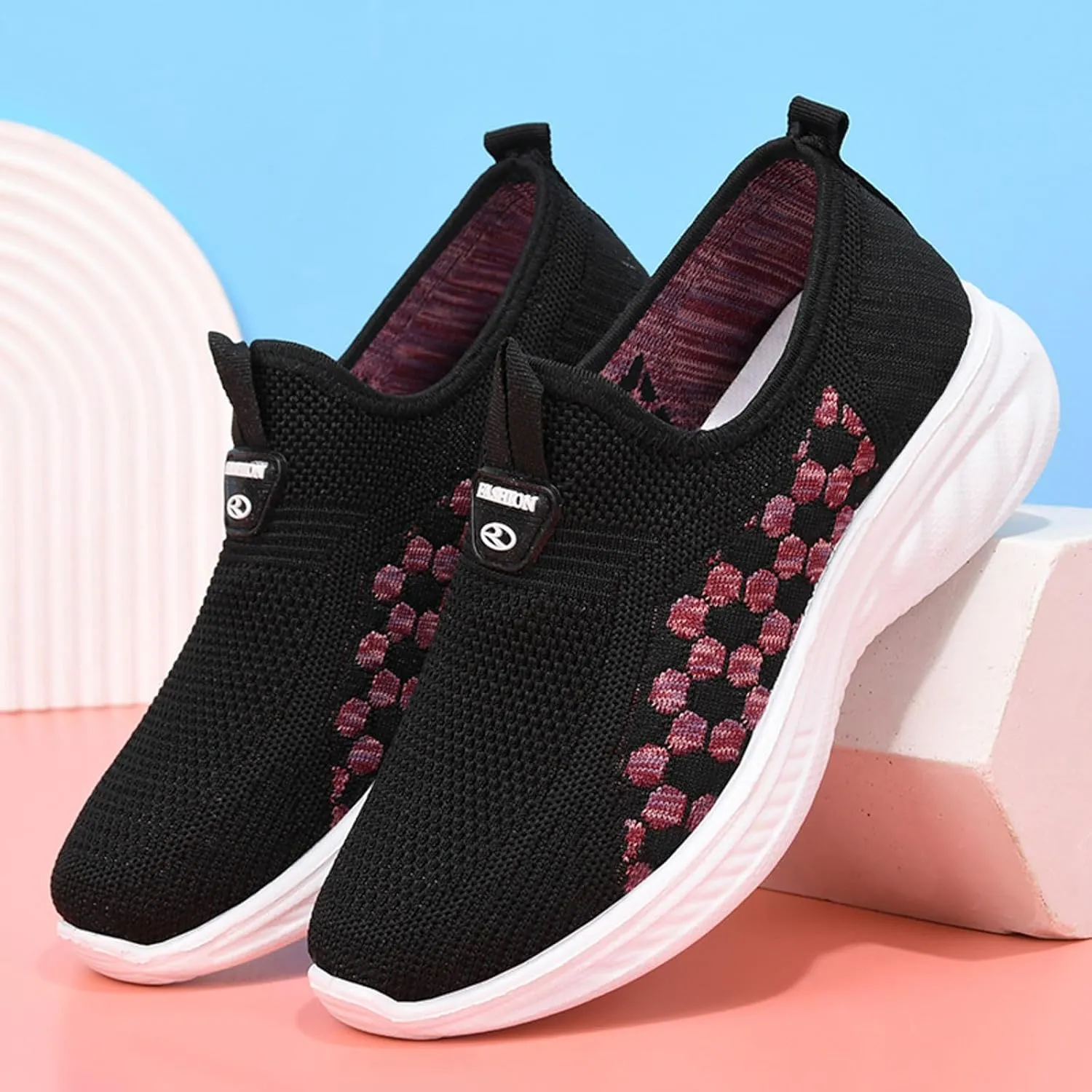 Women's Lightweight Walking Tennis Shoes Non Slip Gym Sneakers for Women Classic Athletic Skateboard Sneakers