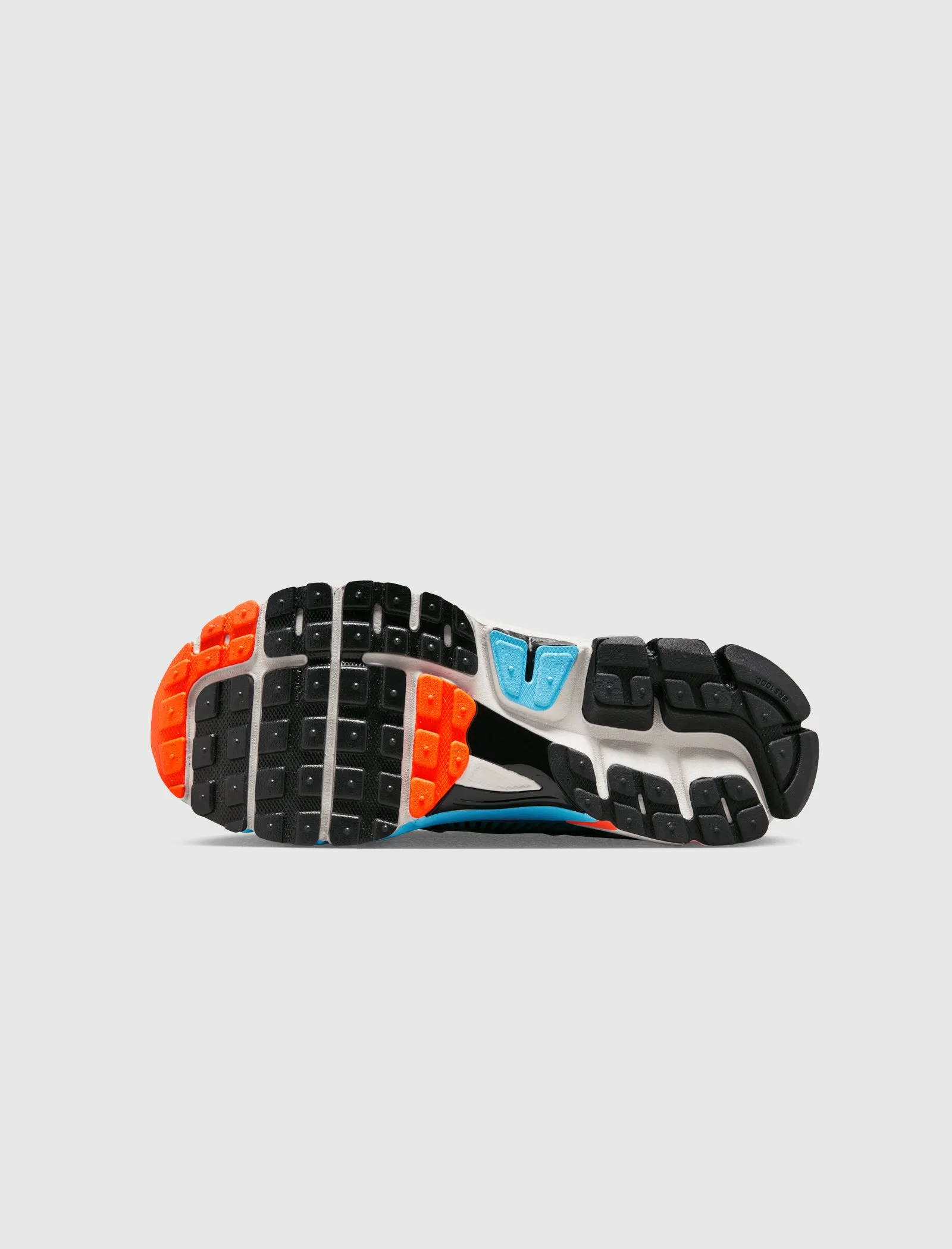 WOMEN'S NIKE ZOOM VOMERO 5  BLACK/LIGHT BONE/BLUE GAZE/TOTAL ORANGE