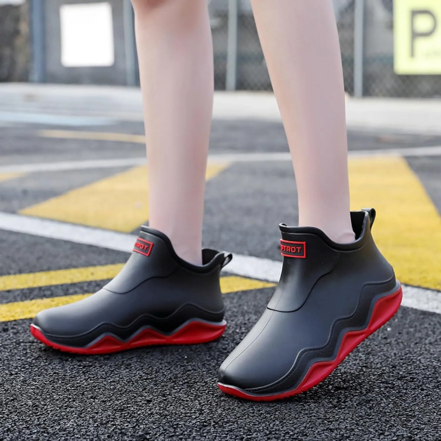 Womens Rain Boots Wide Width Slip On Barefoot Shoes Mens Rain Boots Non-Slip Rubber Waterproof Fishing Shoes