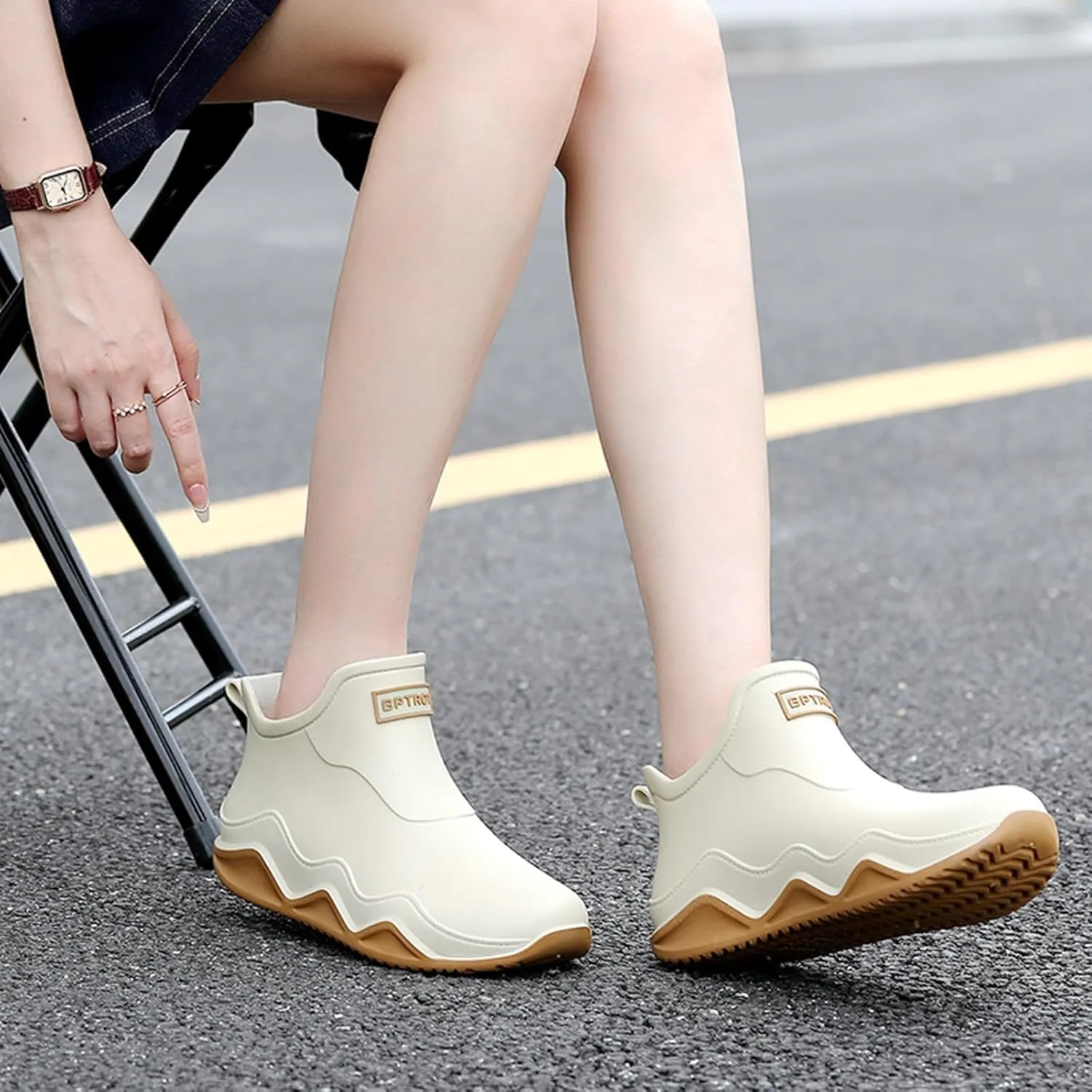 Womens Rain Boots Wide Width Slip On Barefoot Shoes Mens Rain Boots Non-Slip Rubber Waterproof Fishing Shoes