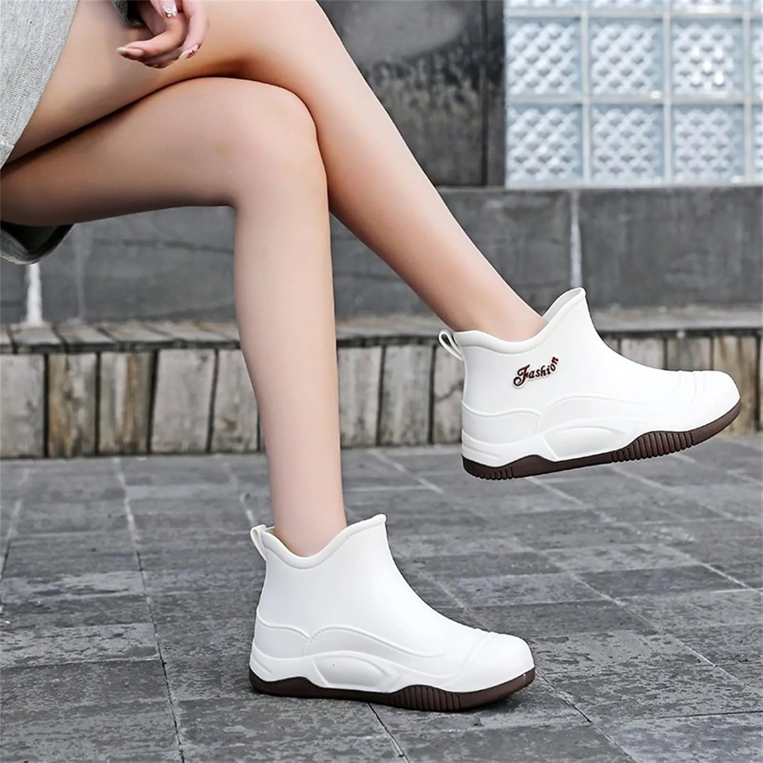 Women's Waterproof Rubber Rain Boots Non-slip Rain Boots Garden Shoes Lightweight Ankle Boots Outdoor Work Boots