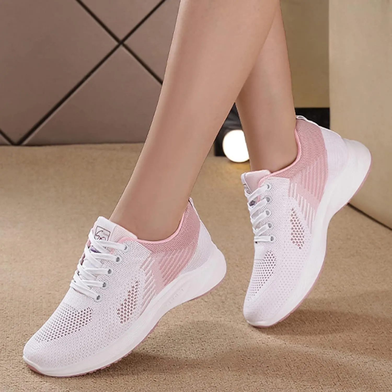 Workout Shoes for Women Lace Up Thick Sole Solid Color Walking Sneakers Lightweight Breathable Casual Running Sneakers